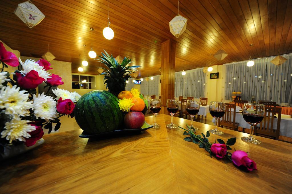 Royal Inlay Hotel Няунг Шве Екстериор снимка