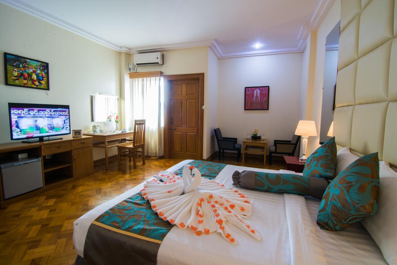 Royal Inlay Hotel Няунг Шве Екстериор снимка
