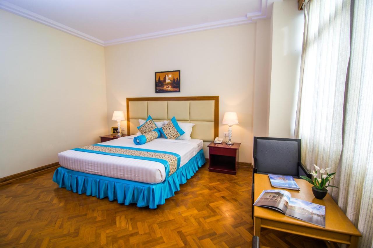 Royal Inlay Hotel Няунг Шве Екстериор снимка